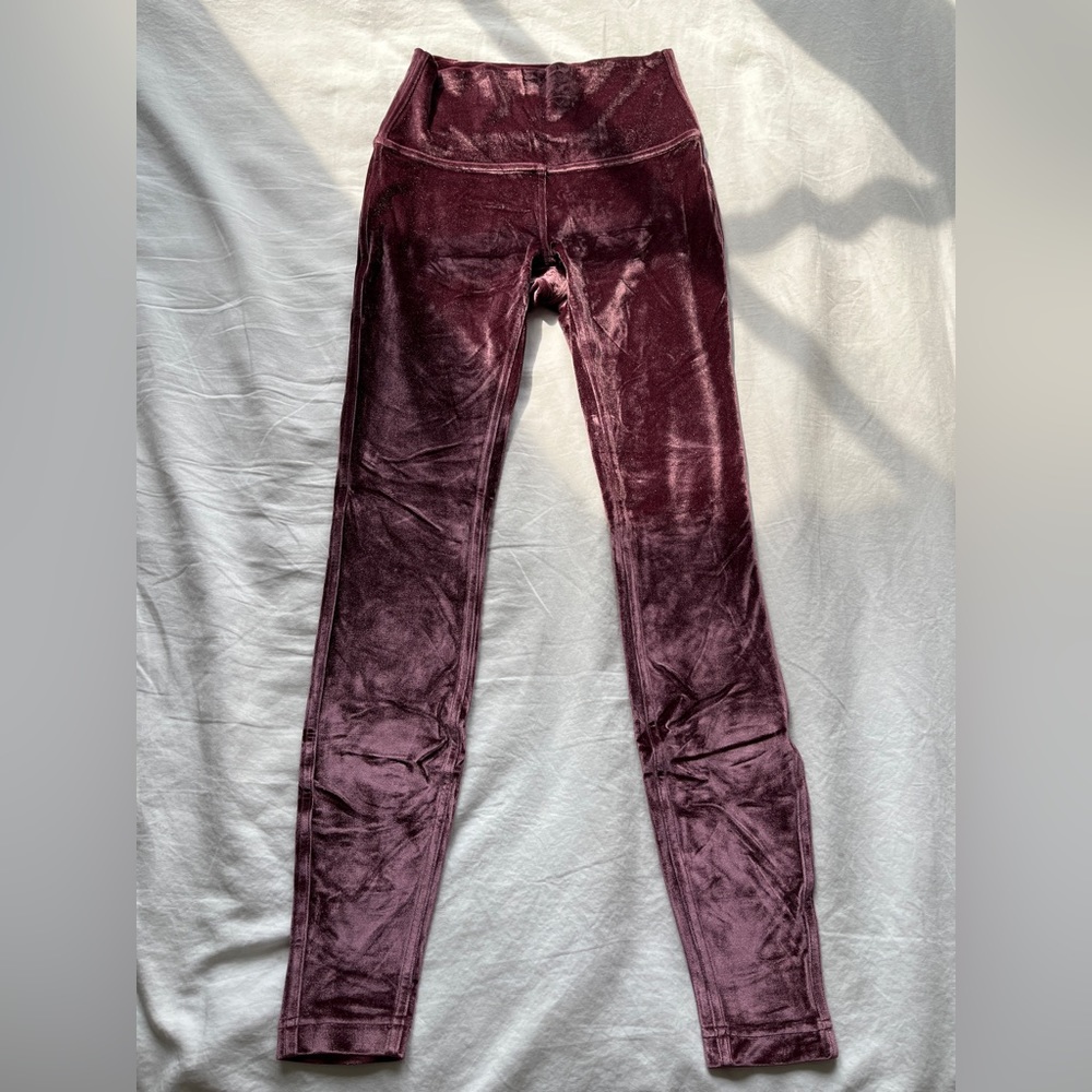 Lululemon Velvet Magenta Size 6